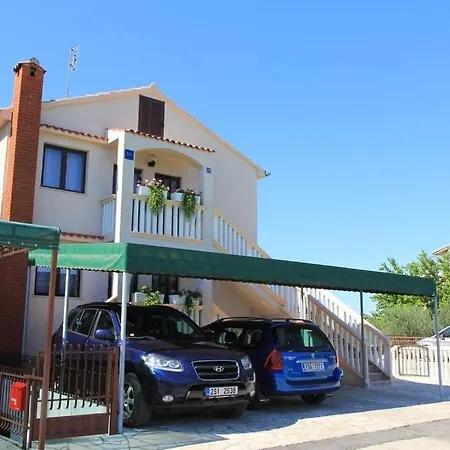 Guest house Dragica Sveti Filip i Jakov